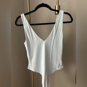 Light blue, Aritzia Babaton Contour body suit